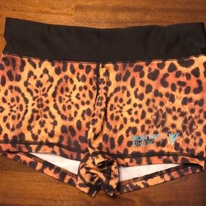 Leopard-print work out shorts